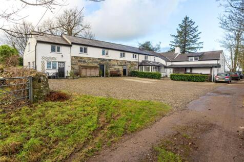 Llanllyfni, Caernarfon, Gwynedd, LL54 9 bed detached house for sale