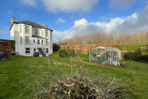Clynnog Road, Penygroes, Caernarfon... 4 bed detached house for sale