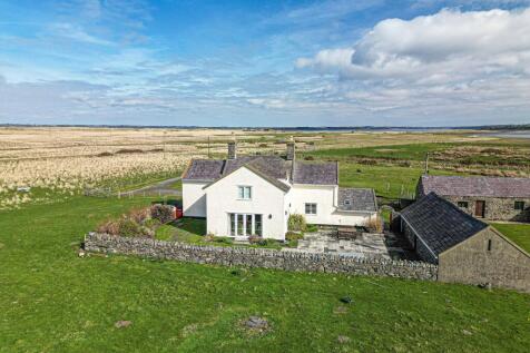 Llanwnda, Caernarfon, Gwynedd, LL54 4 bed detached house for sale