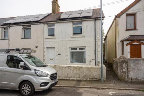 Carmel, Caernarfon, Gwynedd, LL54 3 bed end of terrace house for sale