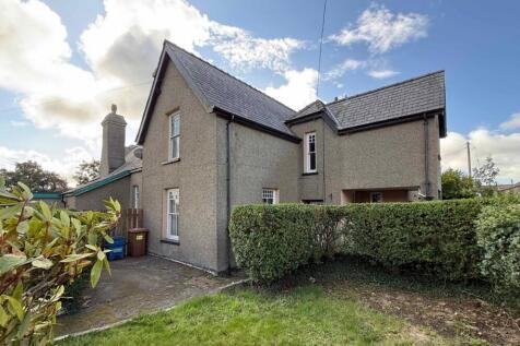 Bryncroes, Pwllheli, Gwynedd, LL53 3 bed semi
