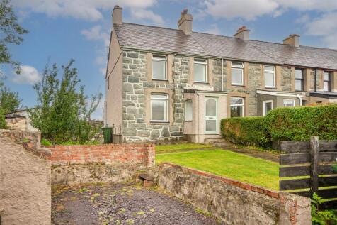 Penisarwaun, Caernarfon, Gwynedd, LL55 2 bed end of terrace house for sale