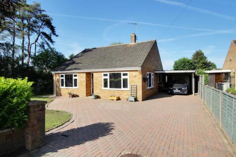 Tothby Lane, Alford LN13 5 bed detached bungalow for sale
