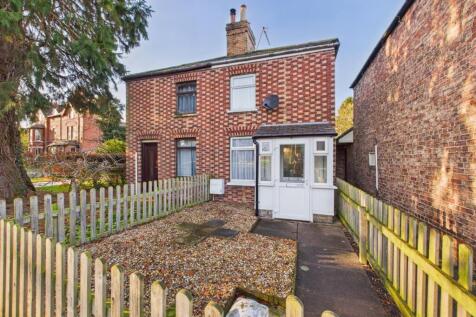 2 bedroom semi-detached house for sale