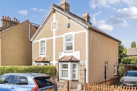Wood Street, Mitcham 2 bed cottage for sale