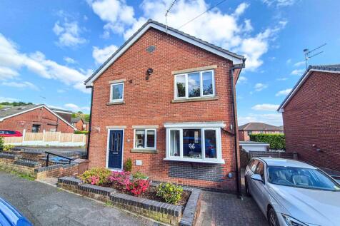 Bracken Close, Oldham, OL4 3 bed detached house for sale
