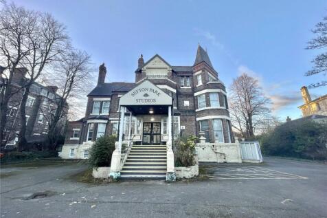 Croxteth Drive, Liverpool... Studio for sale