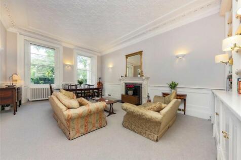 3 bedroom flat for sale
