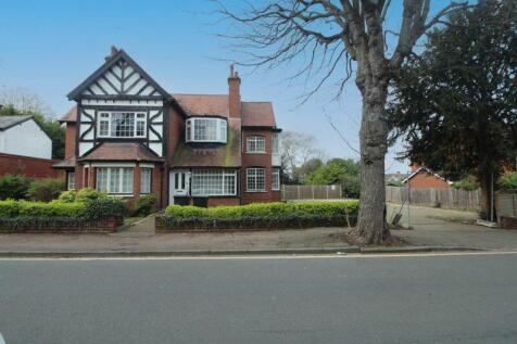 Compton Avenue, Luton 17 bed detached house for sale