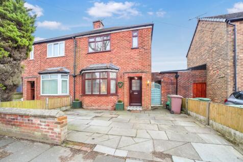 2 bedroom semi-detached house for sale