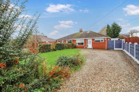 2 bedroom semi-detached bungalow for sale