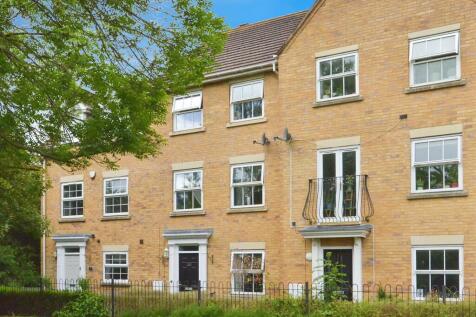 4 bedroom town house for sale
