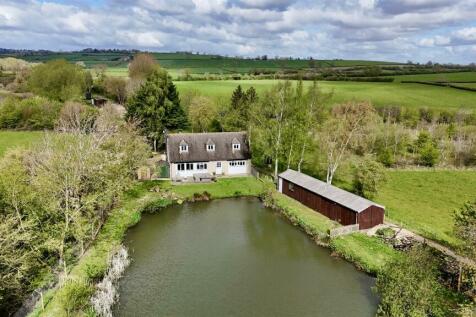 Chad Lakes, Stow Road, Nr Bledington 3 bed detached house for sale