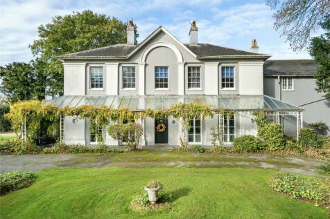 8 bedroom detached house for sale