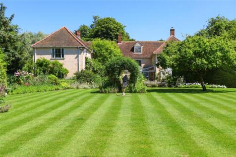 8 bedroom detached house for sale