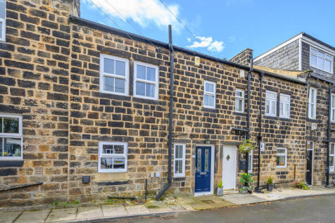 Football, Yeadon, LS19 3 bed terraced house for sale