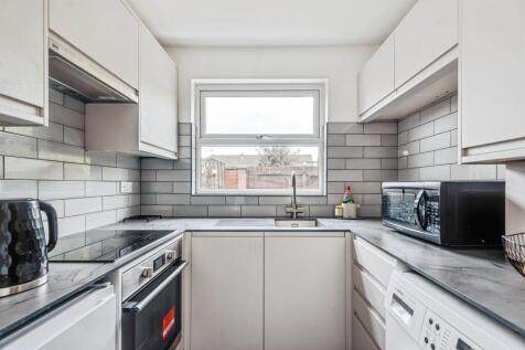 1 bedroom end of terrace house for sale