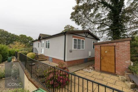 2 bedroom detached house for sale