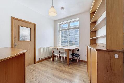 Minister Street, Cathays, Cardiff 5 bed end of terrace house for sale
