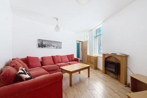 Minister Street, Cardiff, CF24 5 bed end of terrace house for sale