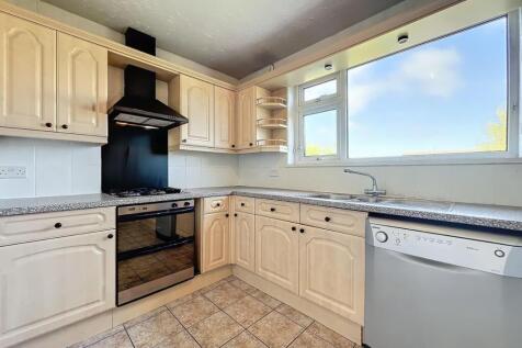 Rookwood Close, Cardiff, CF5 2 bed flat for sale
