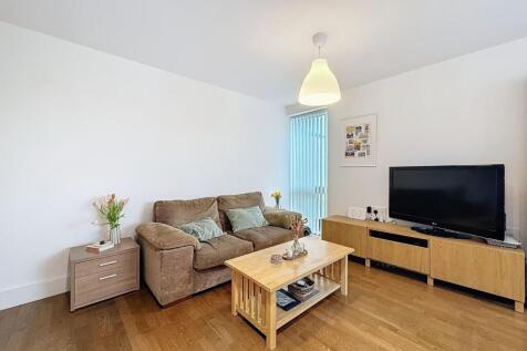 Falcon Drive, Cardiff, CF10 1 bed apartment for sale