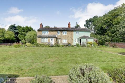 2 bedroom detached house for sale
