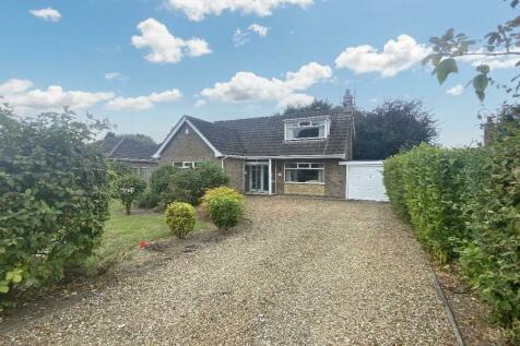 4 bedroom detached bungalow for sale