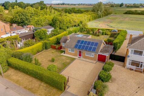 Bowgate, Gosberton 3 bed detached bungalow for sale