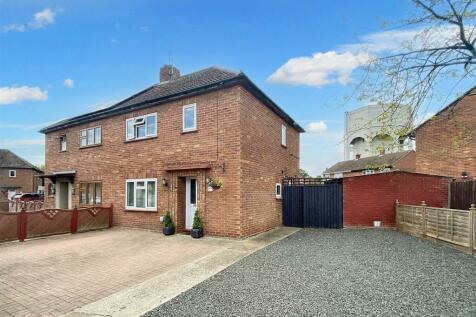 2 bedroom detached house for sale