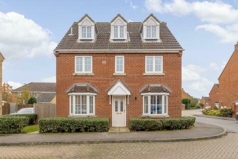 5 bedroom detached house for sale