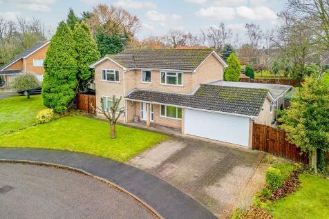 Independence Drive, Pinchbeck, Spalding 5 bed detached house for sale