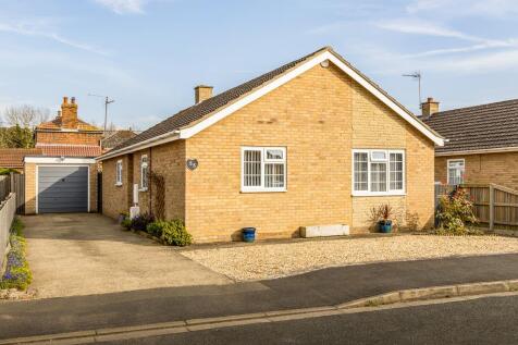 Ash Court, Donington, Spalding 3 bed detached bungalow for sale
