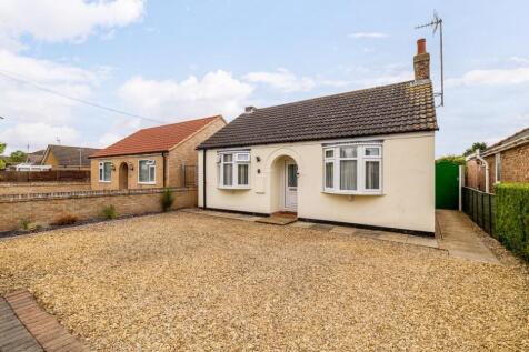 North Parade, Holbeach, Spalding 3 bed detached bungalow for sale