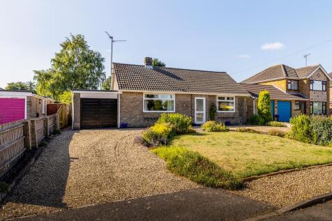 Middle Road, Whaplode 2 bed detached bungalow for sale