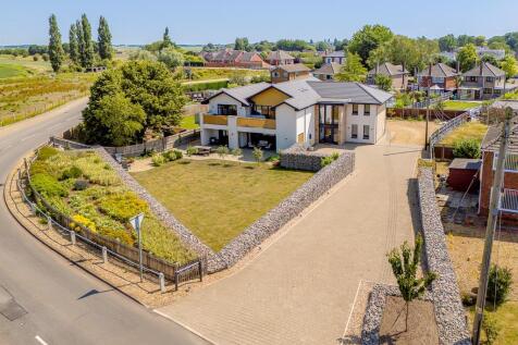 West Bank, Crowland 5 bed detached house for sale
