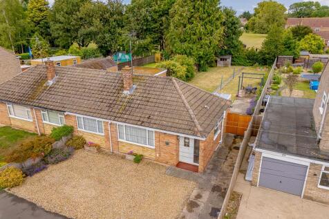 Fennell Road, Pinchbeck, Spalding 3 bed semi