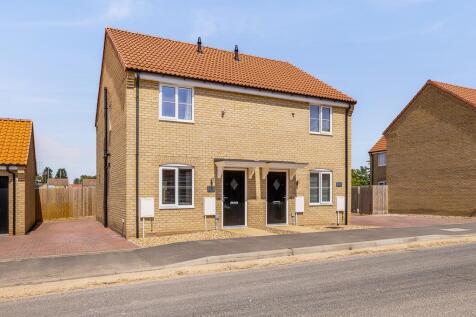 2 bedroom semi-detached house for sale