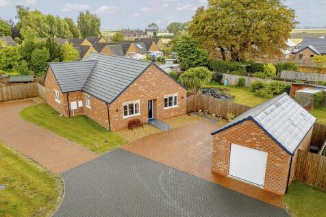 Bass Court, Donington 3 bed detached bungalow for sale