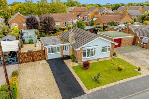 Glen Gardens, Surfleet 2 bed detached bungalow for sale