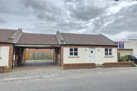 Commercial Road, Spalding 2 bed detached bungalow for sale