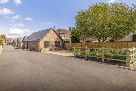 Burgess Court, Donington 3 bed detached bungalow for sale