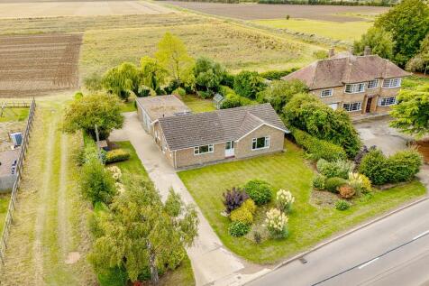 Moulton Chapel Road, Moulton Chapel 3 bed detached bungalow for sale