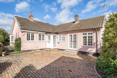 3 bedroom detached bungalow for sale