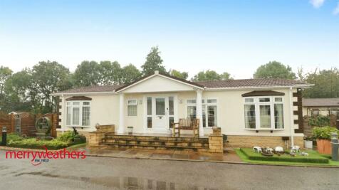 2 bedroom detached bungalow for sale