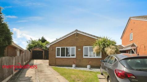 Wheat Croft, Conisbrough, Doncaster 2 bed detached bungalow for sale