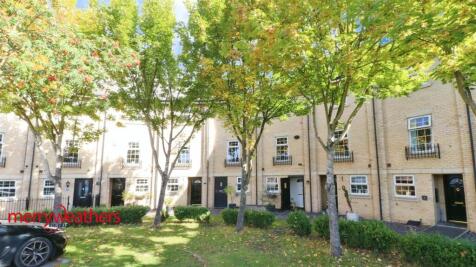 4 bedroom terraced house for sale