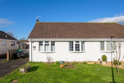 3 bedroom semi-detached bungalow for sale