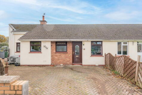3 bedroom semi-detached bungalow for sale
