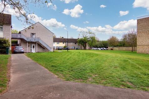 2 bedroom maisonette for sale